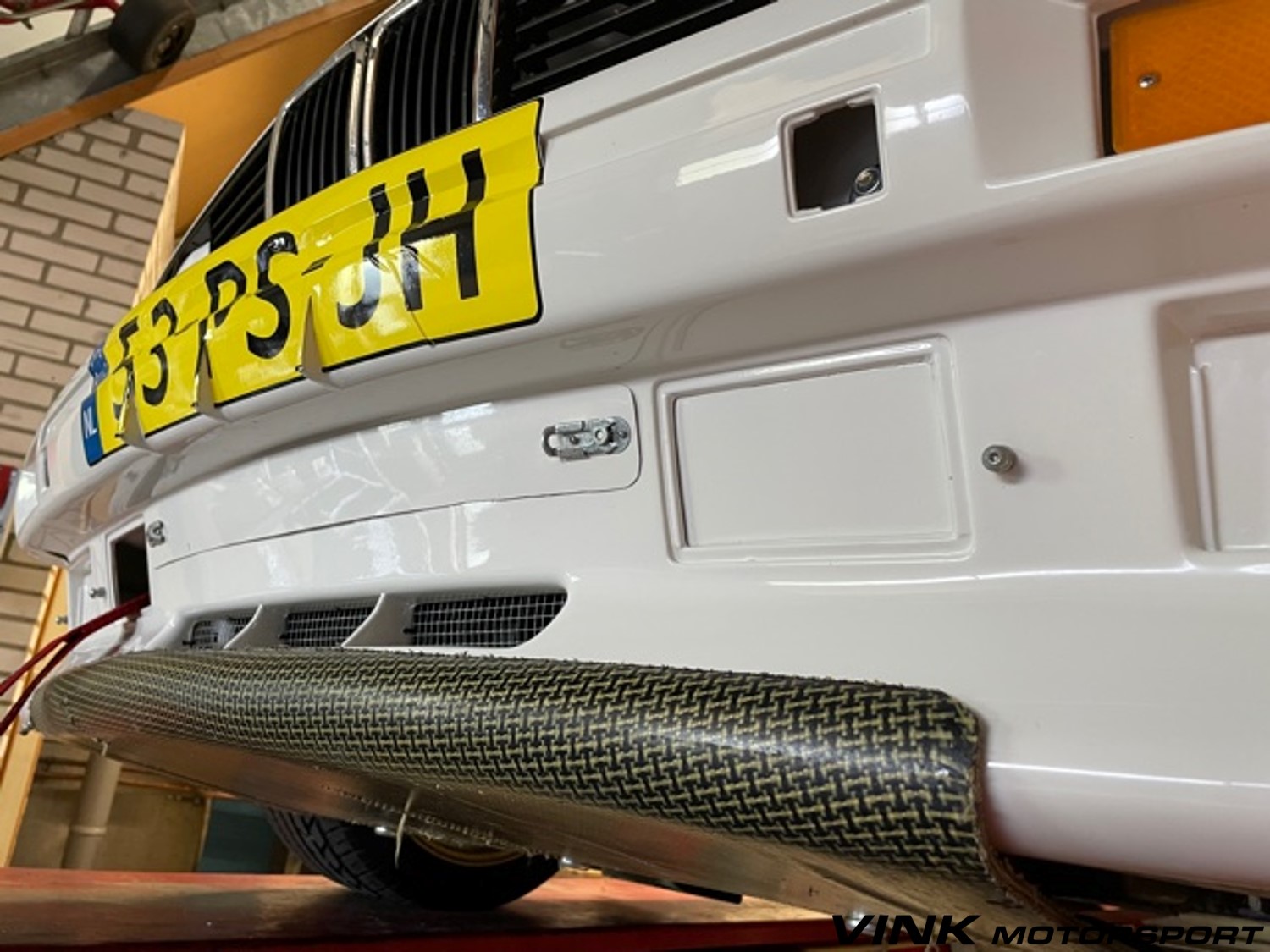 Carbon/Kevlar sumpguard – Vink Motorsport
